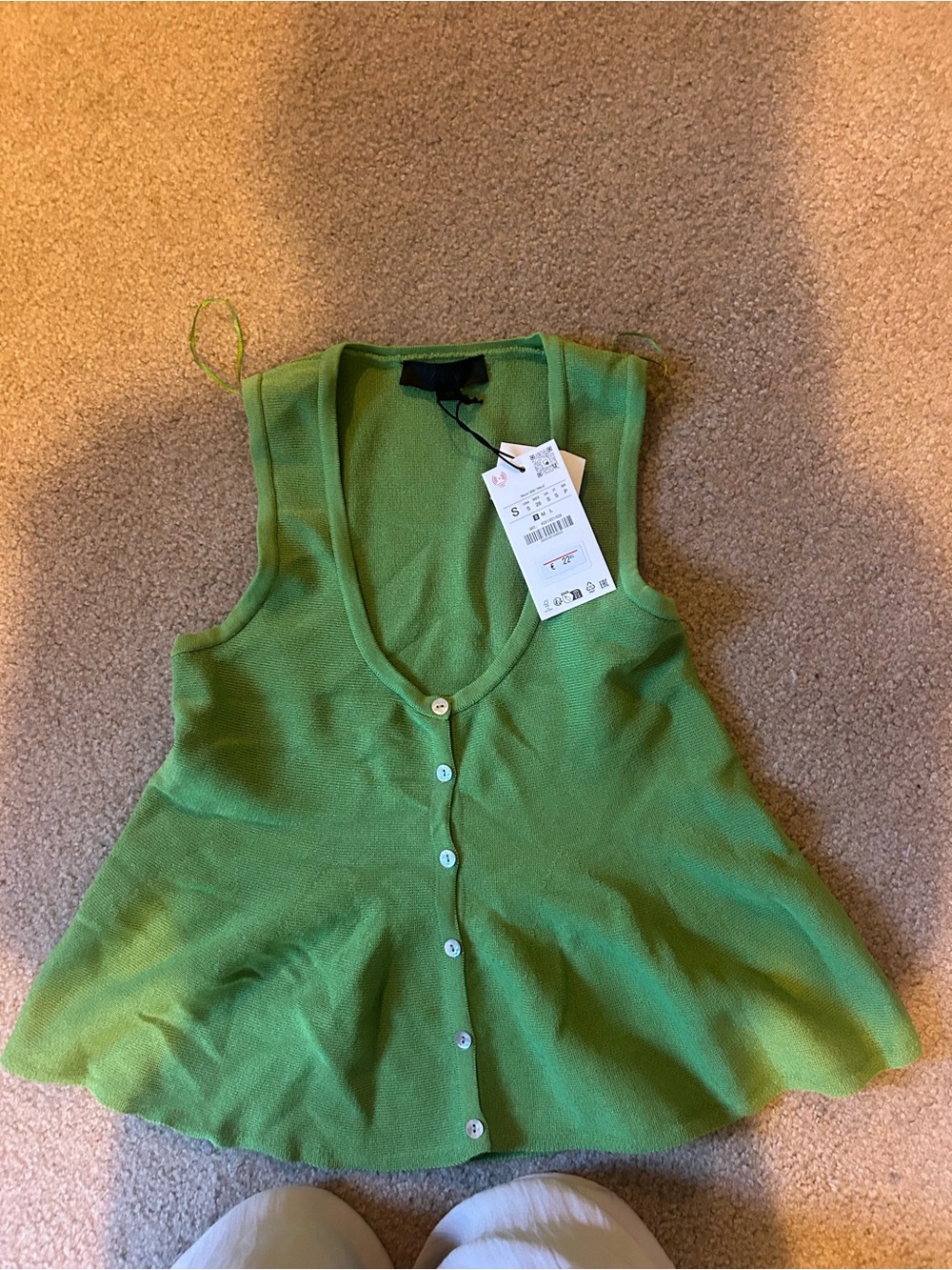 Zara Green Button-Front Sleeveless Camisole